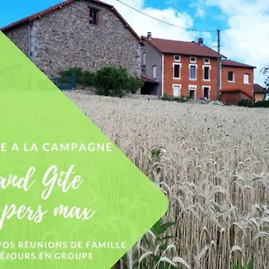 Hébergement de vacances Grand Maison D Alice Auvergne - 15 Personnes, Saint-Bonnet-les-Quarts